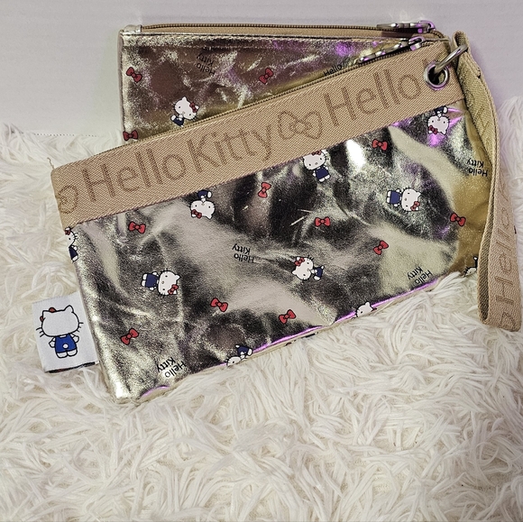 Hello Kitty by Sanrio 2 Piece Gold Bags with Wristlet Pouch Set 2020 EUC - Picture 12 of 16